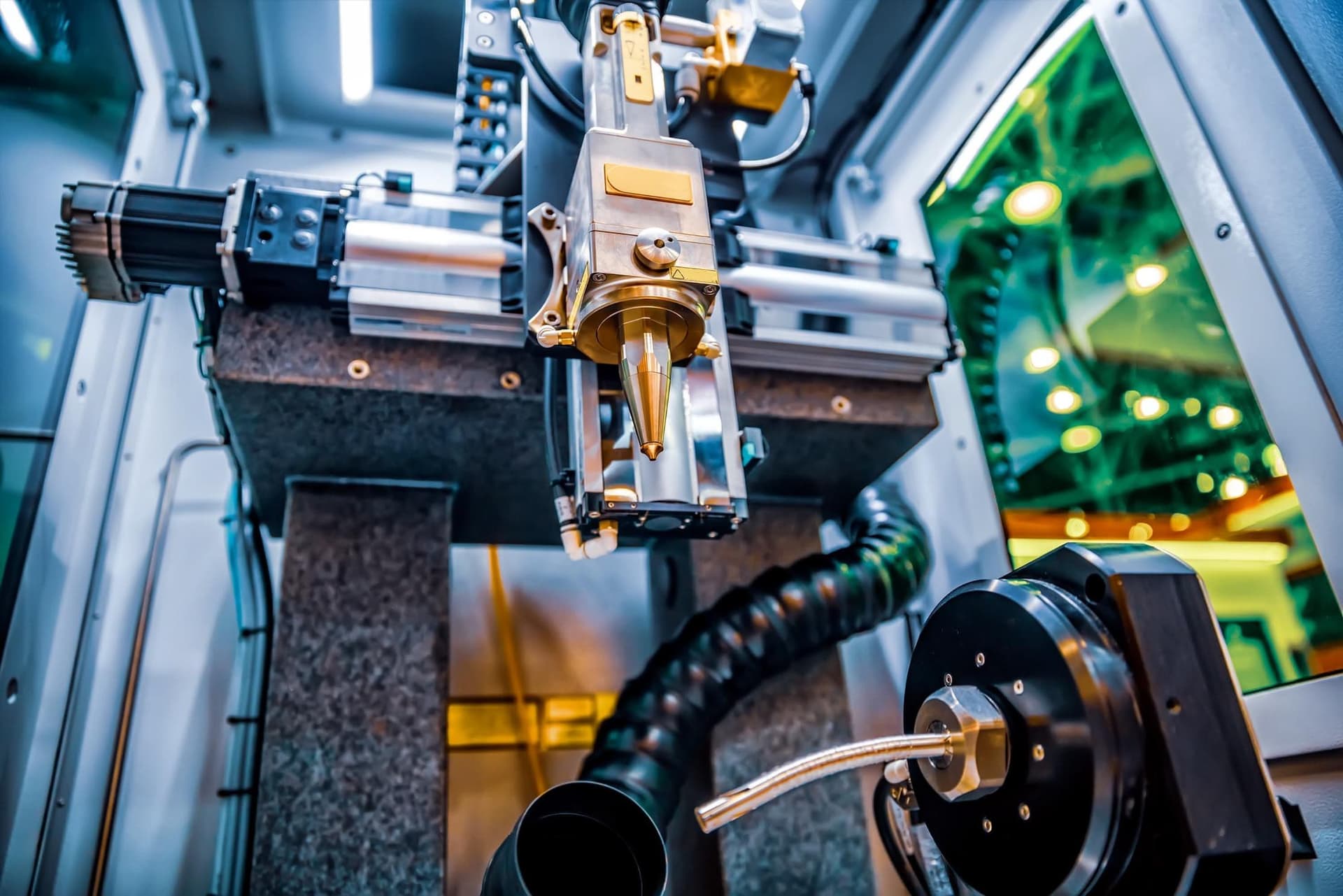 Advanced Materials Characterization